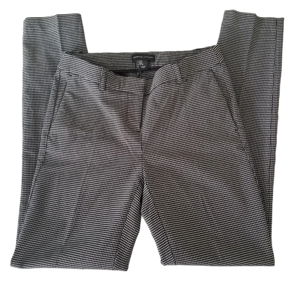 Adrienne Vittadini plaid dress pants with side and back pockets - Size 4
